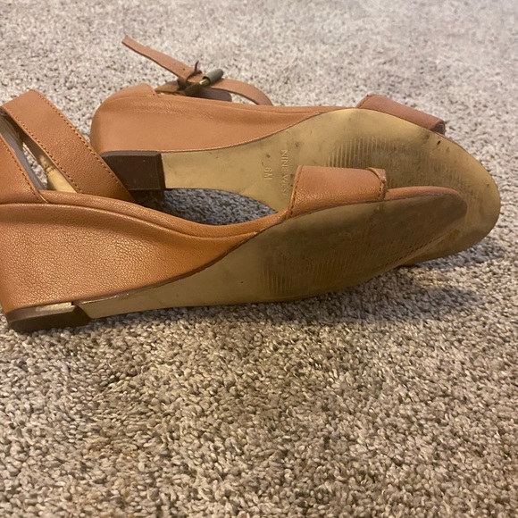 Nine West Wedge Heel - Picture 6 of 6